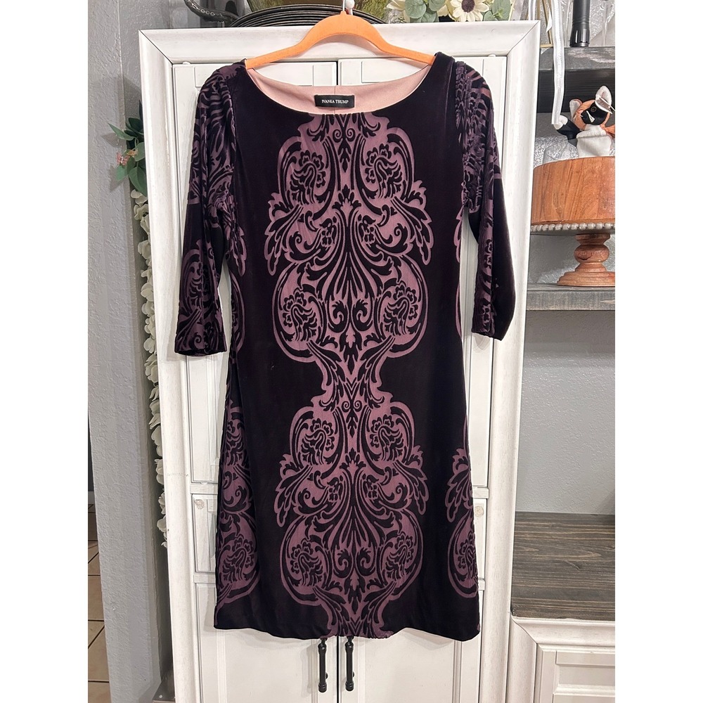 Ivanka Trump Damask Velvet Sheath Dress Plum Purple Black Fitted Stretchy 6
